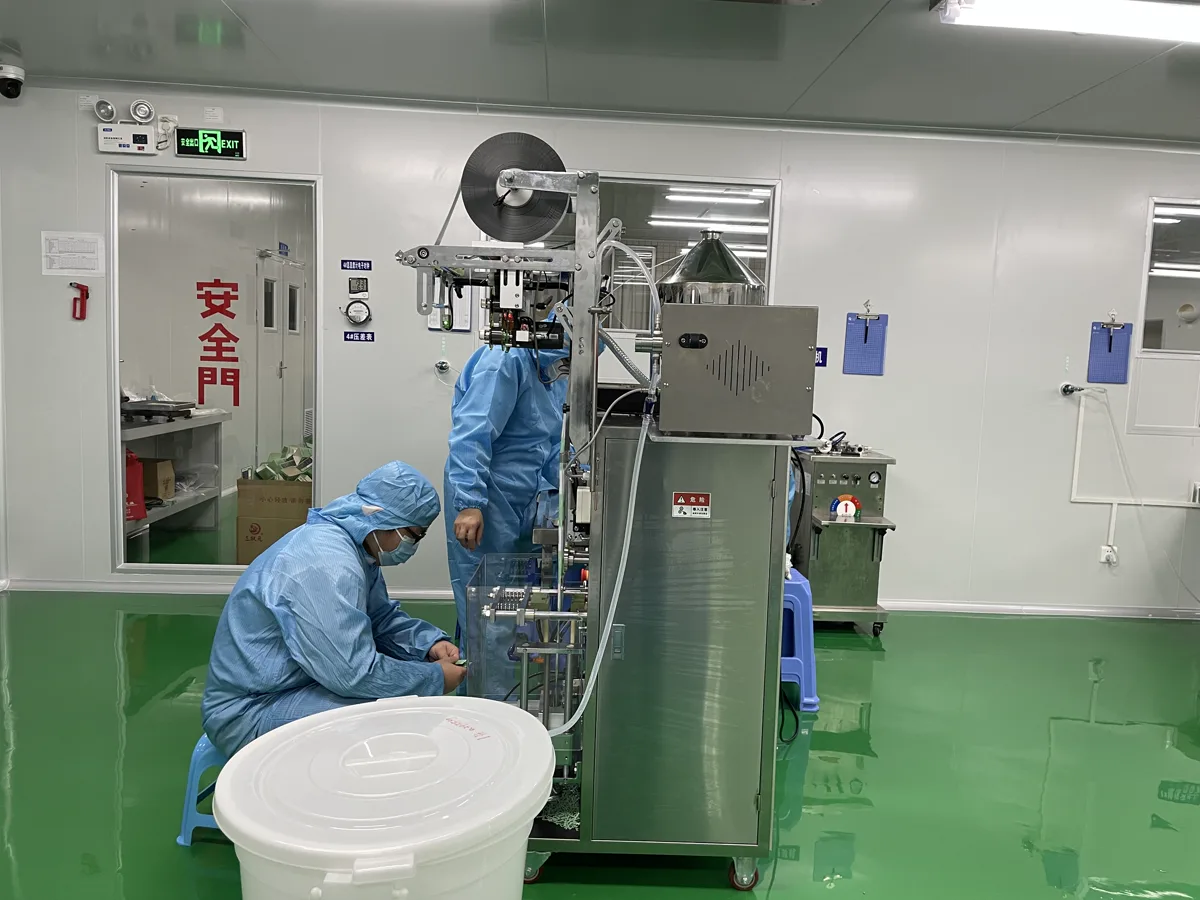 Single-dose mouthwash filling and packing line